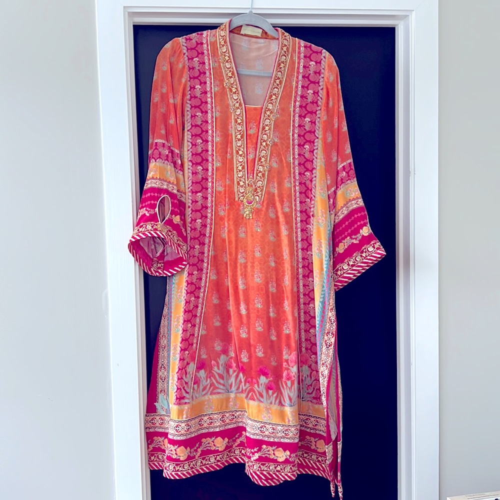 Farah Talib Aziz silk shirt and dupatta